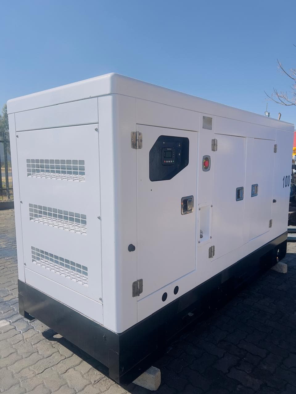 RICARDO 100KVA DIESEL SET — photo 1 of 7