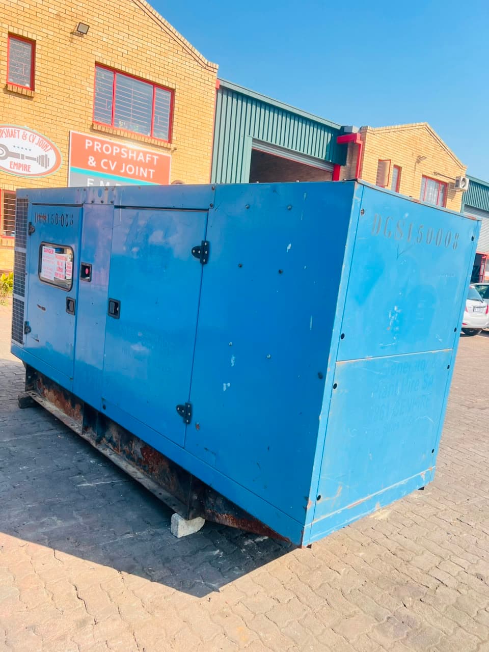 150KVA (J165 SDMO) JOHN DEERE DIESEL SET — photo 1 of 2