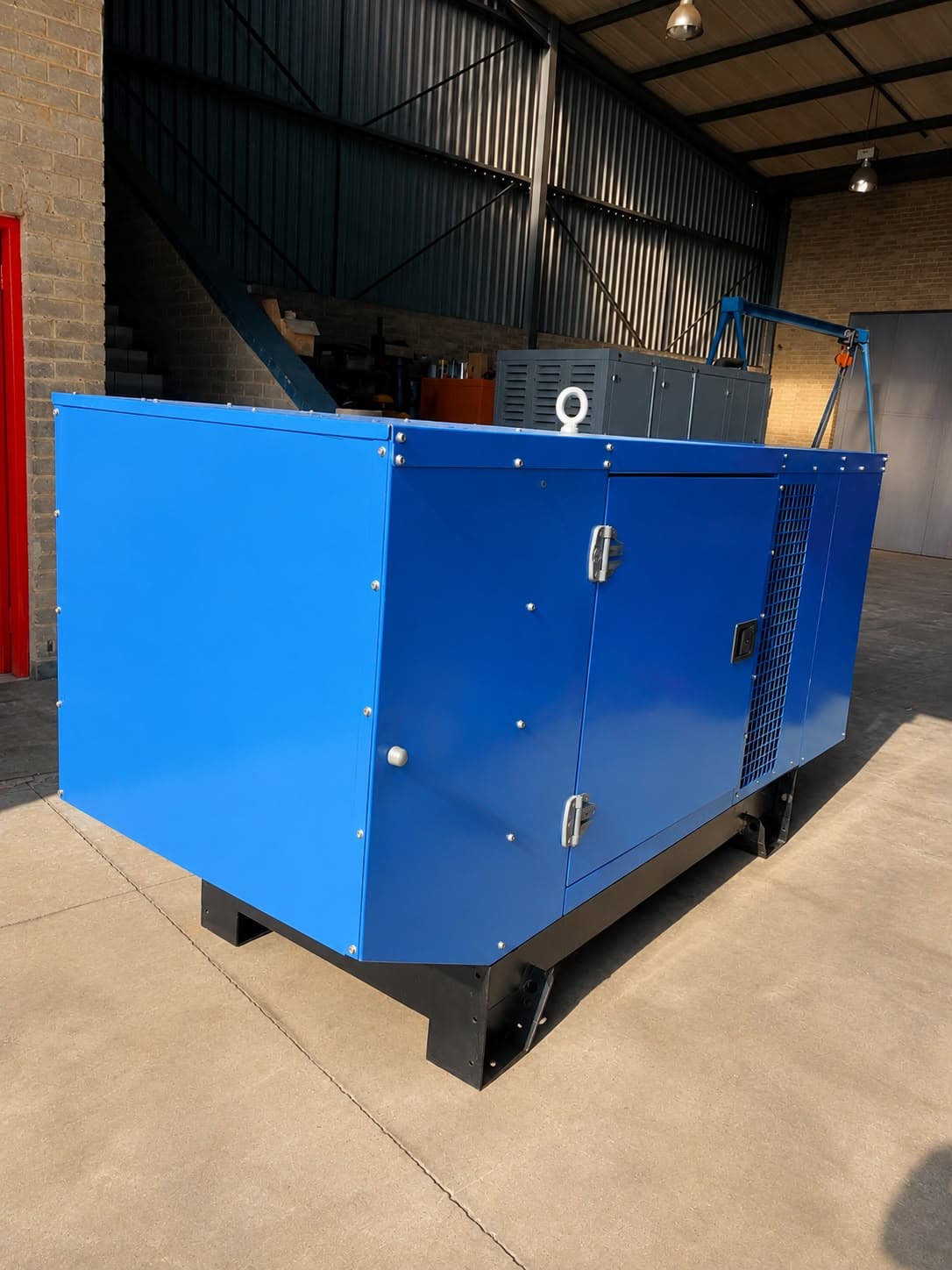 30KVA SDMO JOHN DEERE DIESEL SET — photo 1 of 1