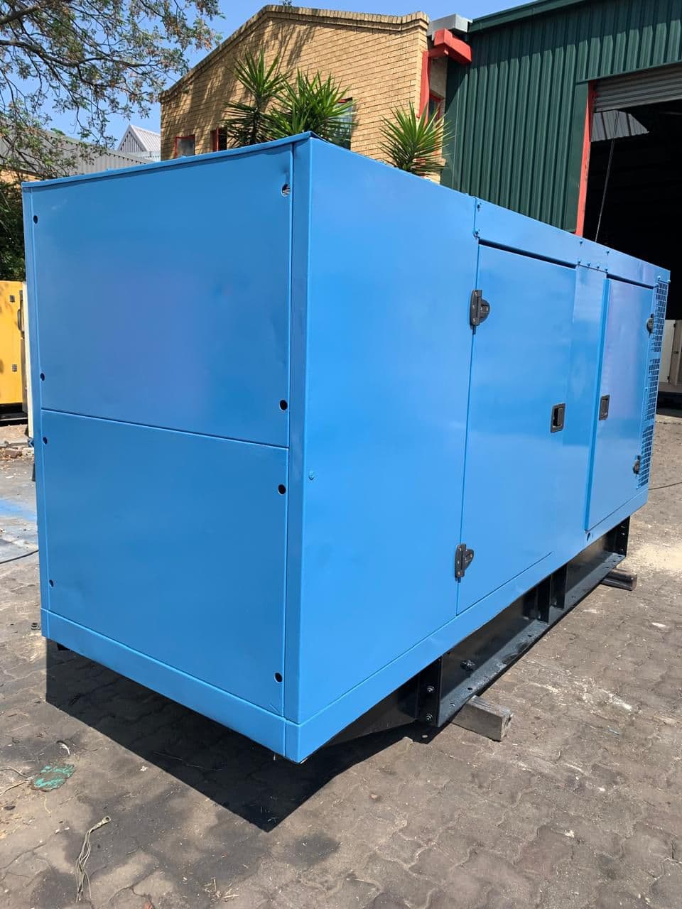 100KVA SDMO JOHN DEERE DIESEL GEN SET — photo 1 of 9