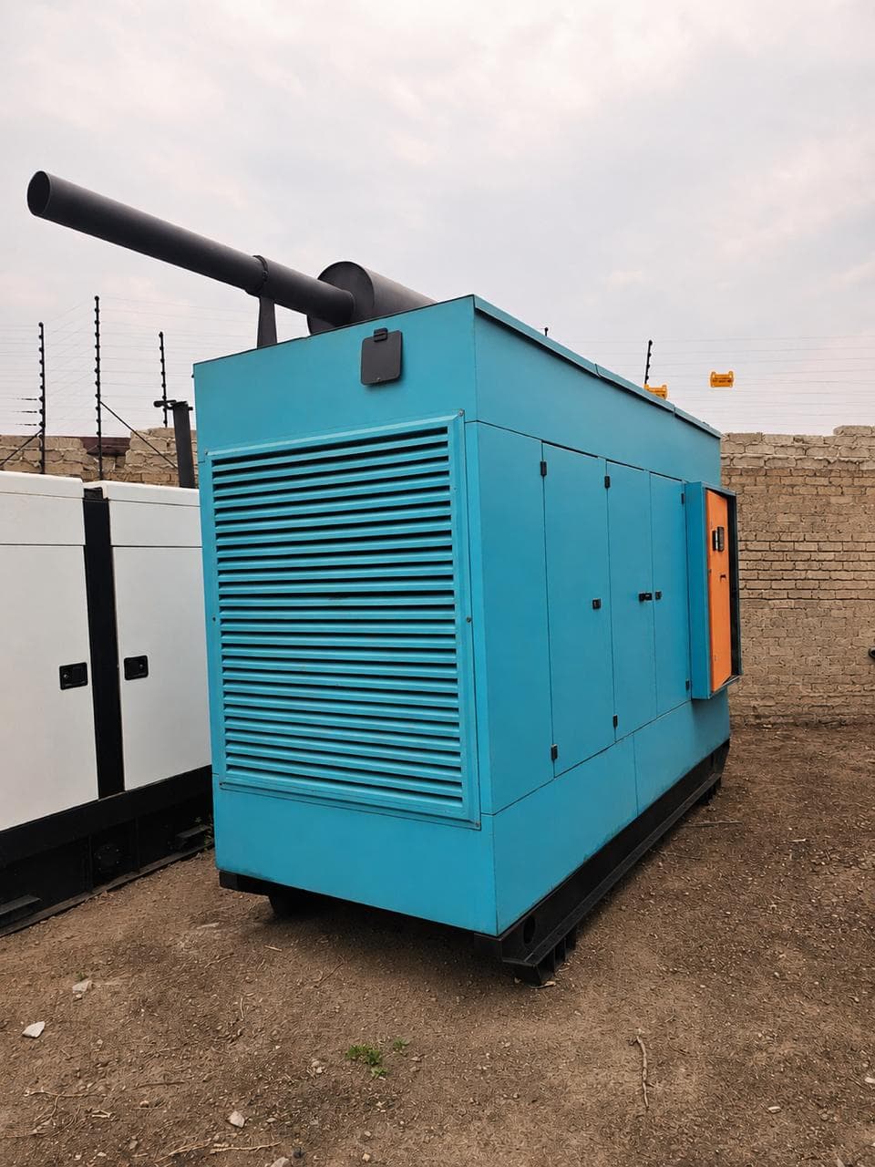400KVA PERKINS DIESEL SET — photo 1 of 5