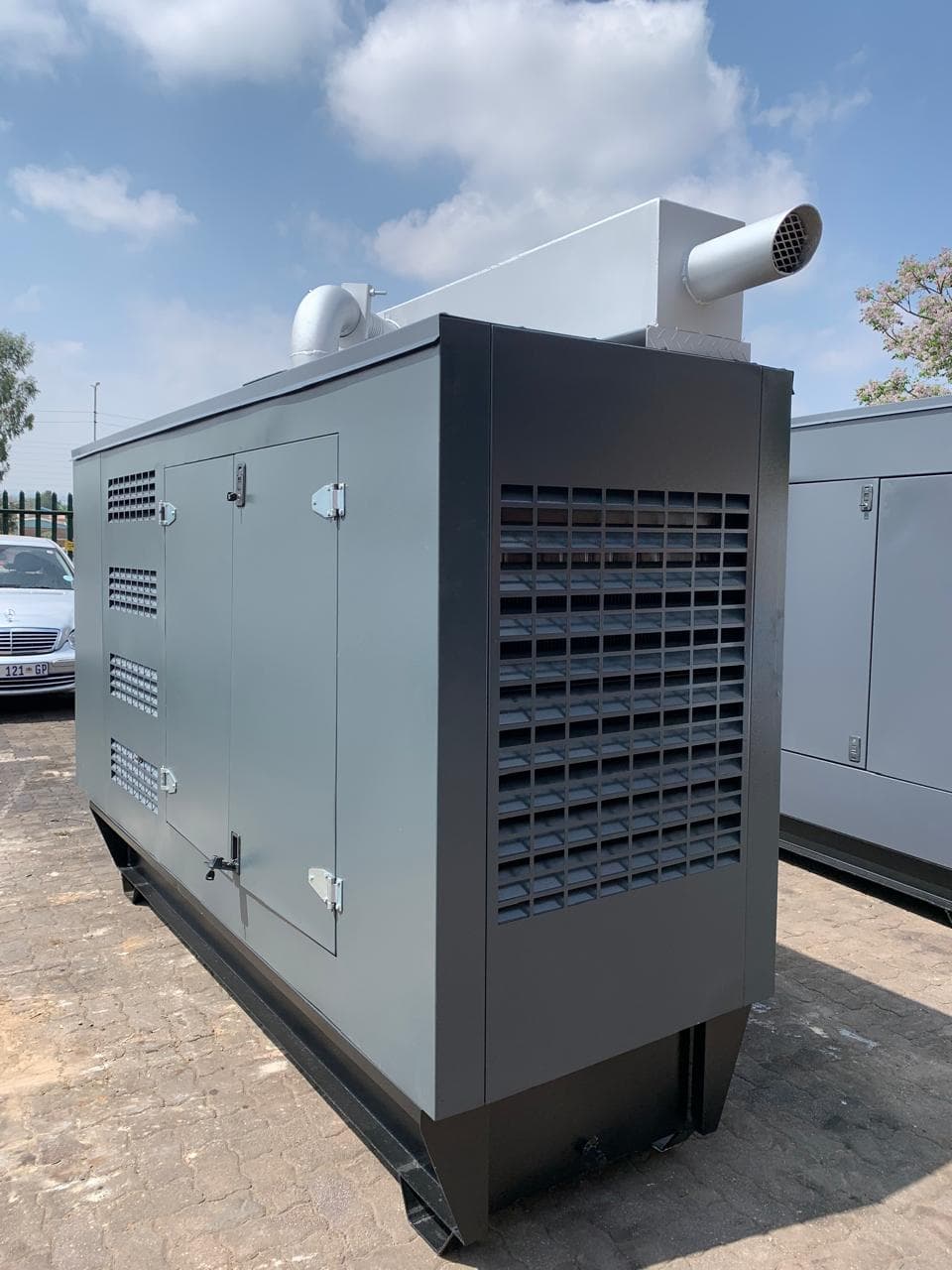 135KVA PERKINS DIESEL SET — photo 1 of 6
